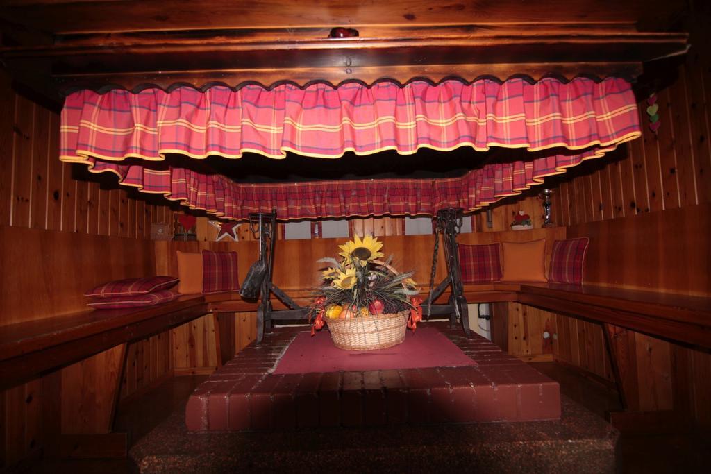 Albergo Trieste Tambre dʼAlpago Екстериор снимка