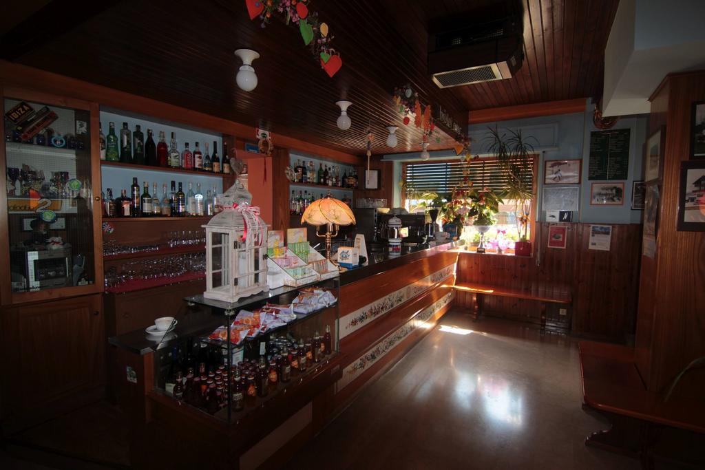 Albergo Trieste Tambre dʼAlpago Екстериор снимка