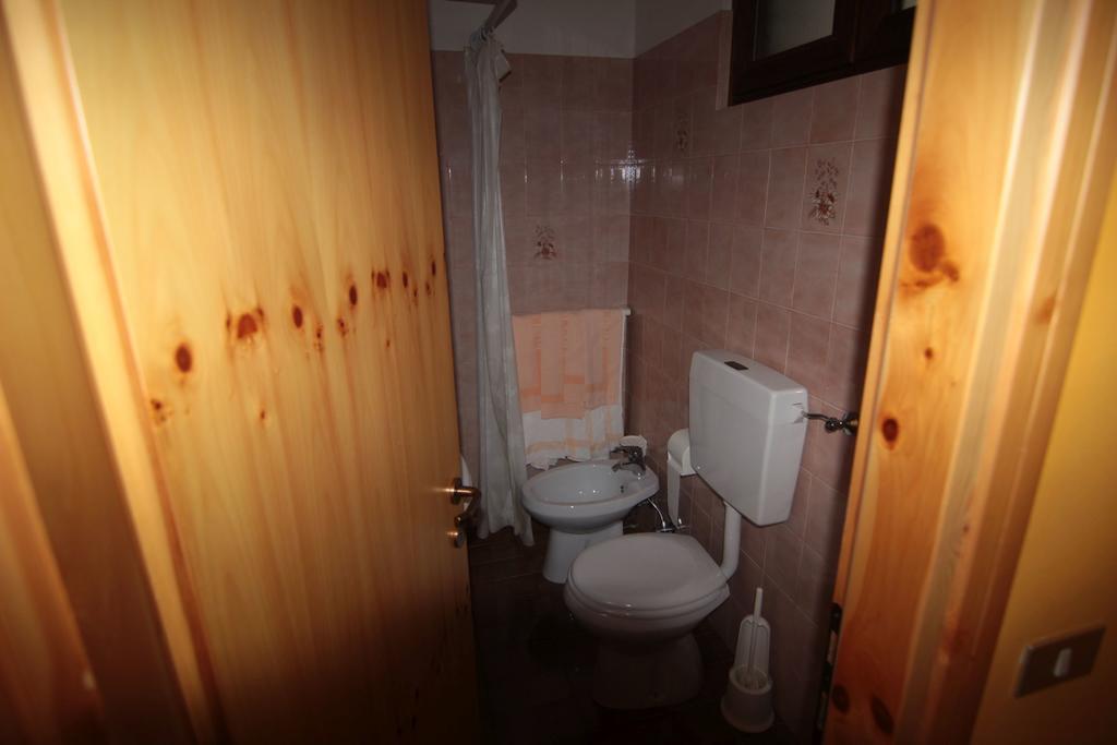 Albergo Trieste Tambre dʼAlpago Стая снимка
